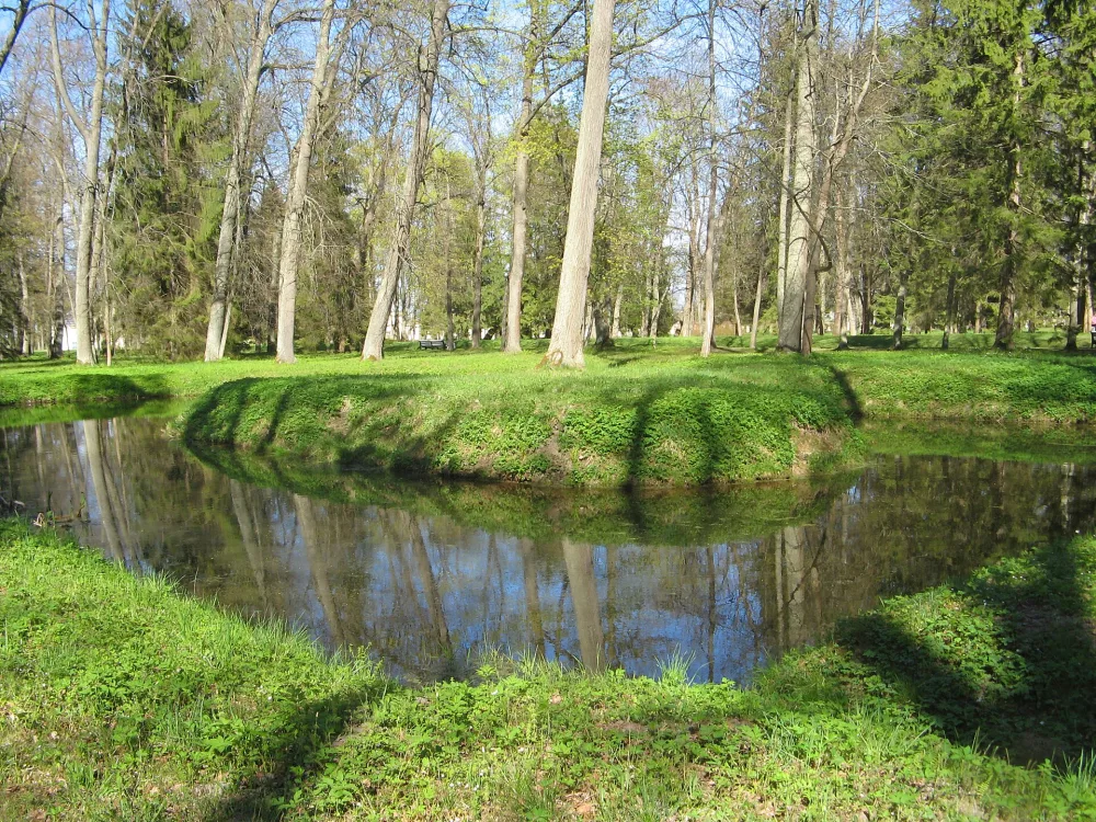 Пруды (два) (Ломоносов)