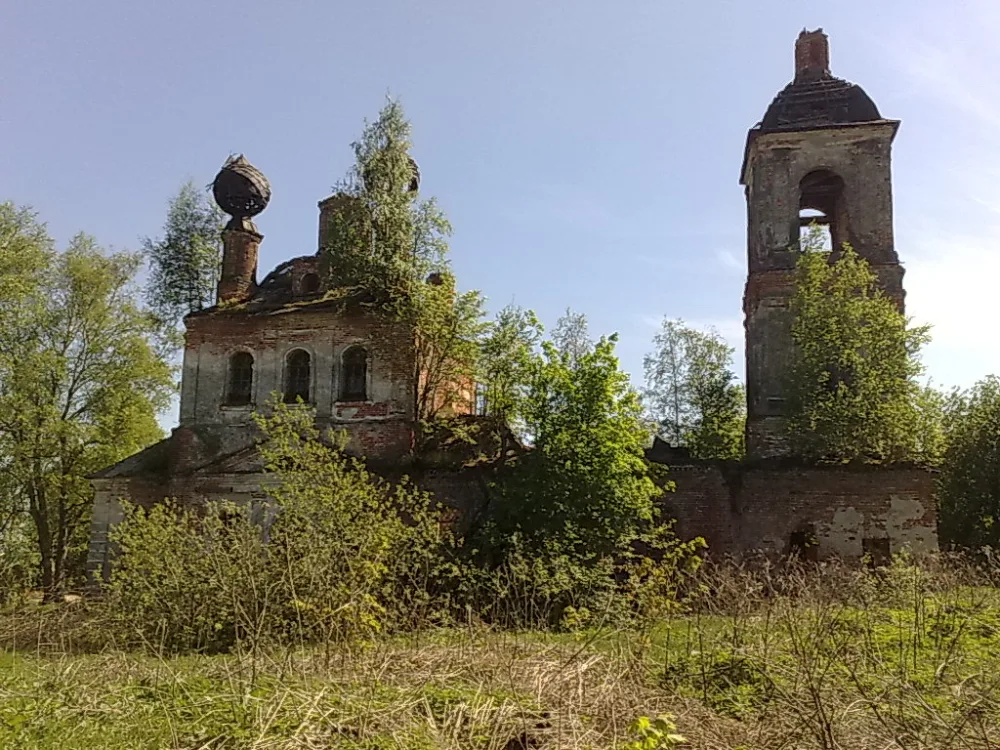 Церковь Воскресения Христова с колокольней