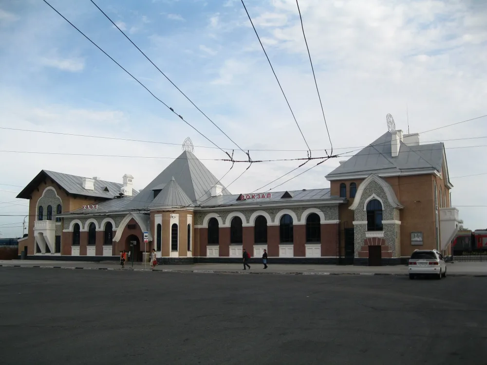 Blagoveshensk train station building