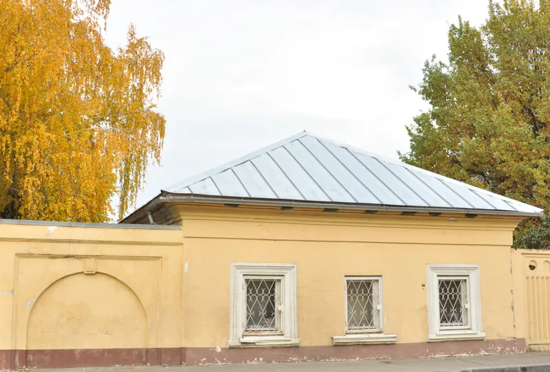 Флигель
