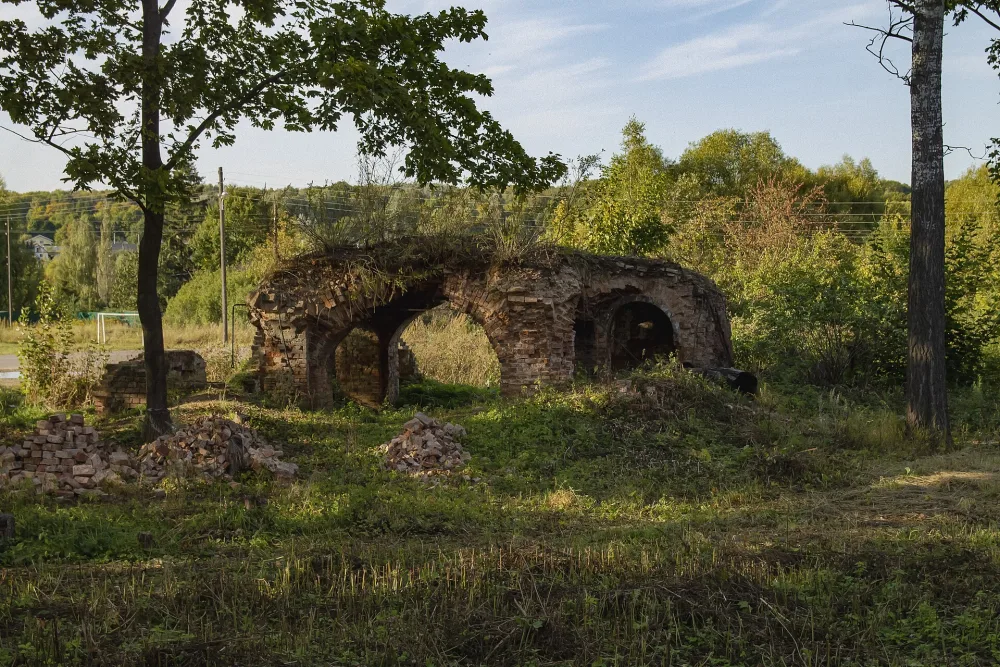 Мавзолей (остатки) (Аксиньино)