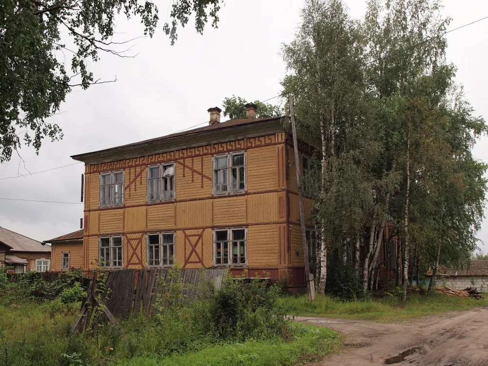 Бывшее Высшее начальное уездное училище