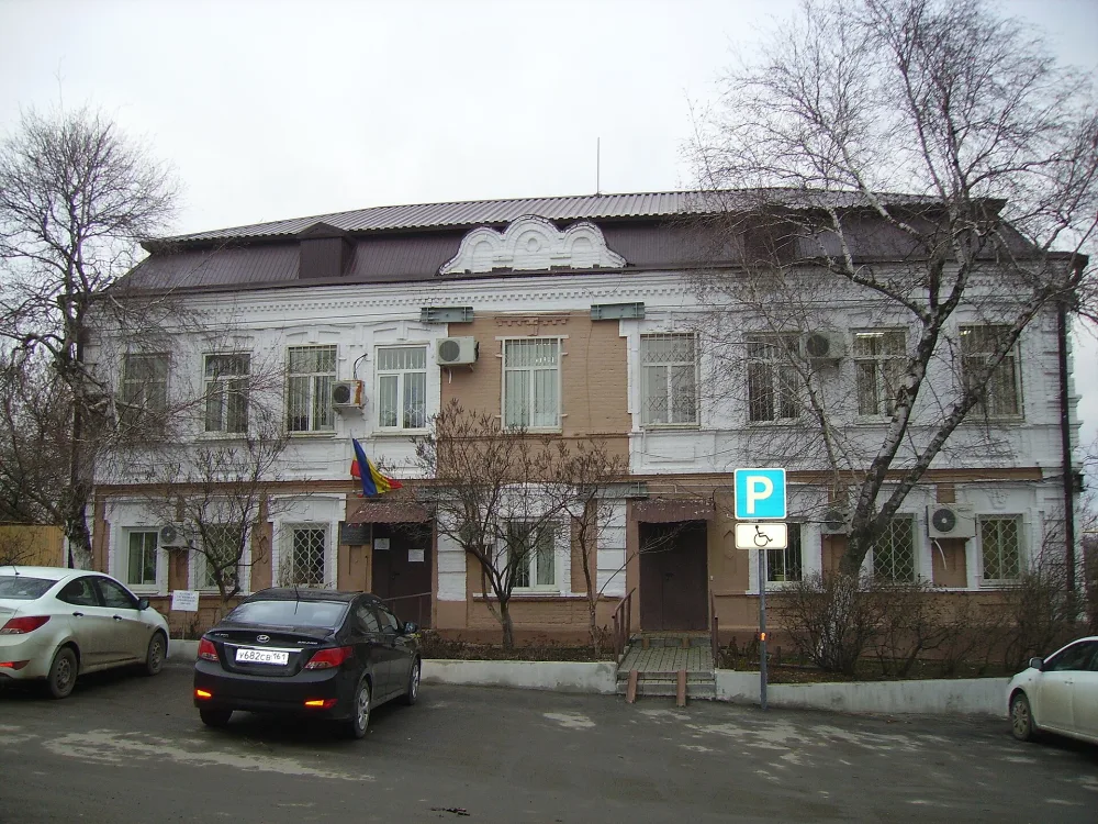 Здание окружного и приходского училищ