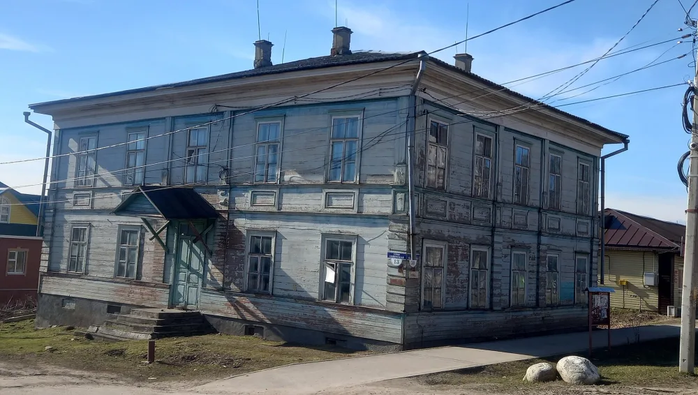 Дом жилой (Красный Холм)