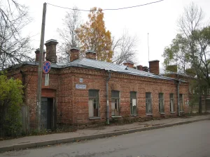 Вспомогательная постройка (Ломоносов)