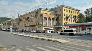 Жилой дом с аркой (Златоуст)