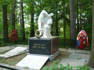 Братская могила советских воинов (Рузино)