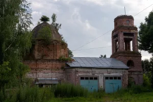 Церковь Пятницкая (Козмодемьянская) (Крапивна)