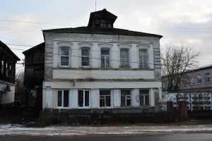 Большая Огарёвская улица 10
