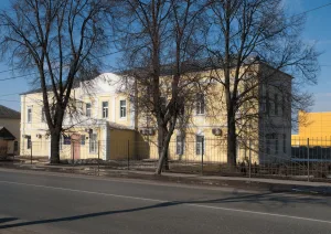 Здание бывшей первой мужской гимназии (Бронницы)