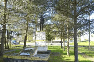 Памятник В.И. Ленину (Любань)
