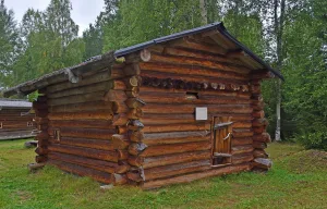 Дом Толстикова (Малые Корелы)