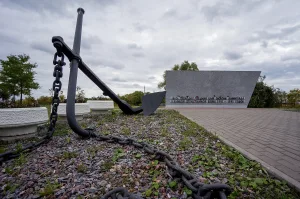 Мемориал в память обороны города в 1941-1944 гг. — «Зеленый пояс Славы Ленинграда». «Кировский вал»