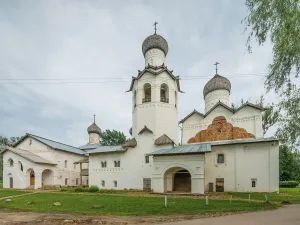 Спасо-Преображенский монастырь (Старая Русса)