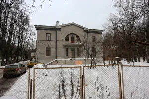 5-й Лучевой просек 14 c1, Главный дом