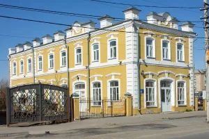 Доходный дом с магазинами (Троицк)