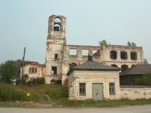 Церковная сторожка с оградой (Волокославинское)