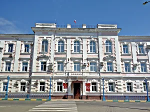 Здание бывшего Арзамасского реального училища, где в 1914-1918 гг. учился писатель А.П. Гайдар (Арзамас)