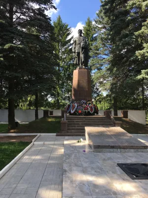 Памятник советским войнам, погибшим при обороне высоты 275,6 «Зайцева гора» (Зайцева гора (п/о Цветовка))