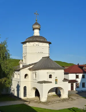 Храм Иоанна Богослова (Старица)