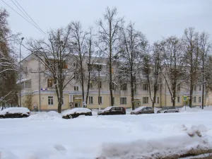 Главная улица, 3
