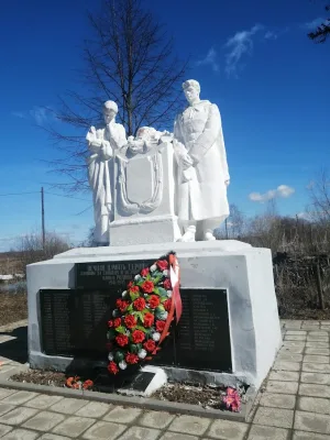 Братская могила cоветских воинов, умерших от ран в госпиталях (Кашин)