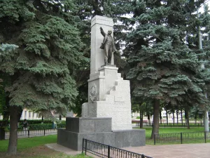 Памятник Ленину на улице Коминтерна (Нижний Новгород)
