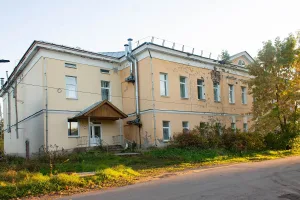 Главное здание уездной тюрьмы (Крестцы)