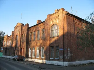 Жилой дом железнодорожников