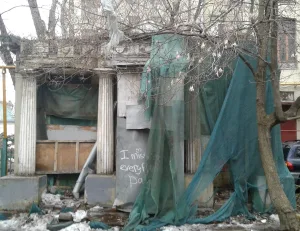 Садовый павильон с садом городской усадьбы Лопатиных