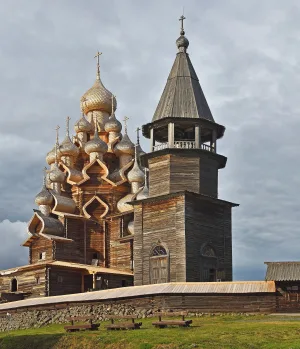 колокольня Кижского погоста