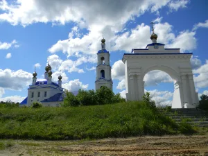 Ворота ограды (Добрица)