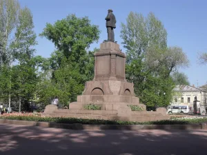 Памятник В.И. Ленину