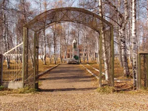 Памятник воинам-землякам, погибшим в годы Великой Отечественной войны (Выдрино)