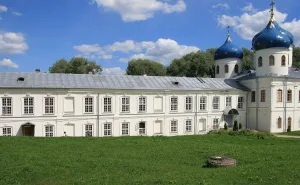 Корпус келий наместника, казначея, ризничего и эконома (Великий Новгород)
