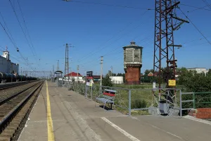 Место, где стоял поезд, в котором располагался штаб 5-й армии, отсюда была дана телеграмма В.И. Ленину об освобождении Омска от колчаковцев (Марьяновка)