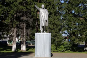 Памятник В.И. Ленину (Муромцево)