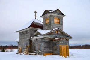 Трёхсвятская церковь (Кадь)