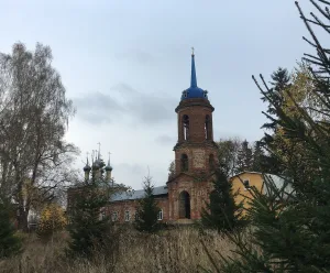 Покровская церковь (Алёшня)
