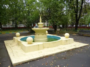 Три фонтана (на территории внутренних дворов) (Щукино)