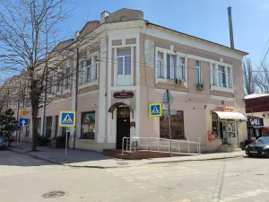 Revolution Street, 61 (Yevpatoria)