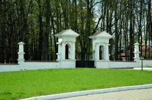 Ограда (Дубровицы)