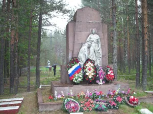 Братская могила советских воинов, павших в боях за Родину (1939-1940 гг.) и погибших в годы Великой Отечественной войны (1941-1945 гг.) (Питкярантское г.п.)