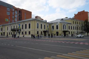 Главный дом городской усадьбы Долгоруковых-Бобринских (Тверской)