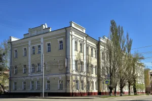 Здание мужской гимназии, где учились академики Майский И.М. и Усов М.А. (Омск)