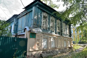 Жилой дом (Златоуст)