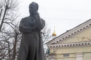 Памятник П.И. Чайковскому (Клин)