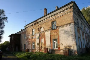 Казарма, где в 1764-1768 гг. квартировали солдаты Суздальского пехотного полка, командиром которого был А.В. Суворов (Новая Ладога)