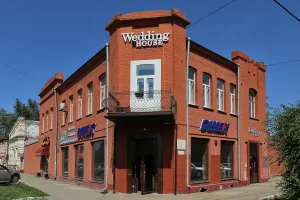 Здание кондитерского магазина Иордана (Омск)