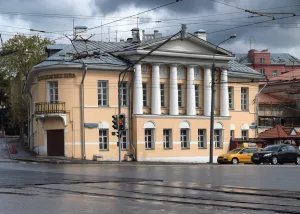 Яузская улица 1/15 c1